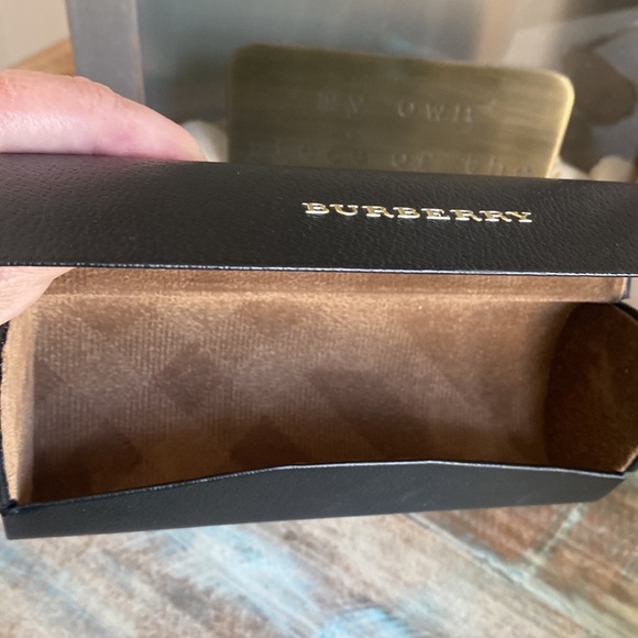 Burberry Sunglasses and case - Picture 4 of 10